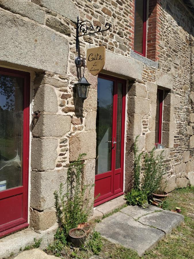 La Maison A Jean Val-Couesnon Eksteriør billede